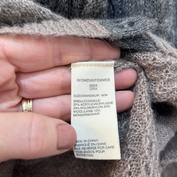 Woolrich Lightweight Cardigan Textured Sweater Double Front Pockets Women Sz M - Picture 9 of 9